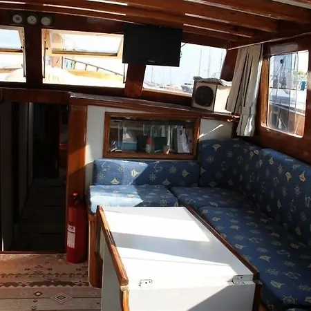 ספינת מלון Ide Yacht