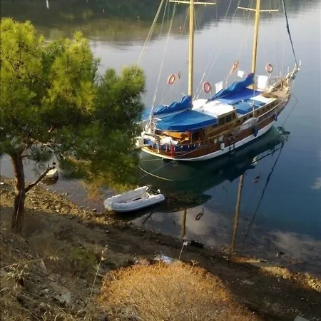 Ide Yacht 보트호텔